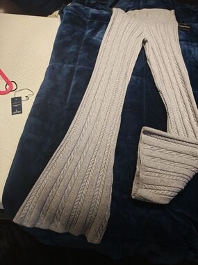 Harper Light Gray Cable Knit Flared Leggings XL